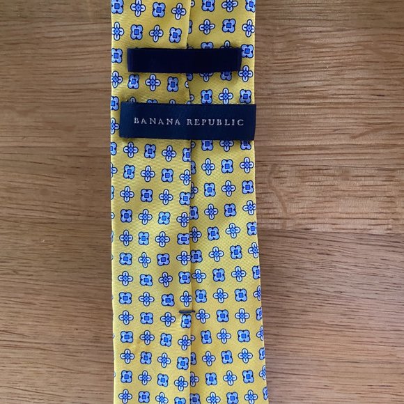 Men's Banana Republic Slim Tie - Picture 2 of 3